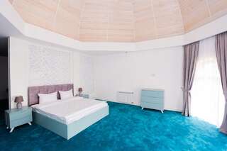 Отель Maricel Astara Resort Hotel Astara Номер-студио с кроватью размера "king-size"-1